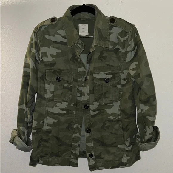 GAP Olive Camouflage Shirt Jacket
